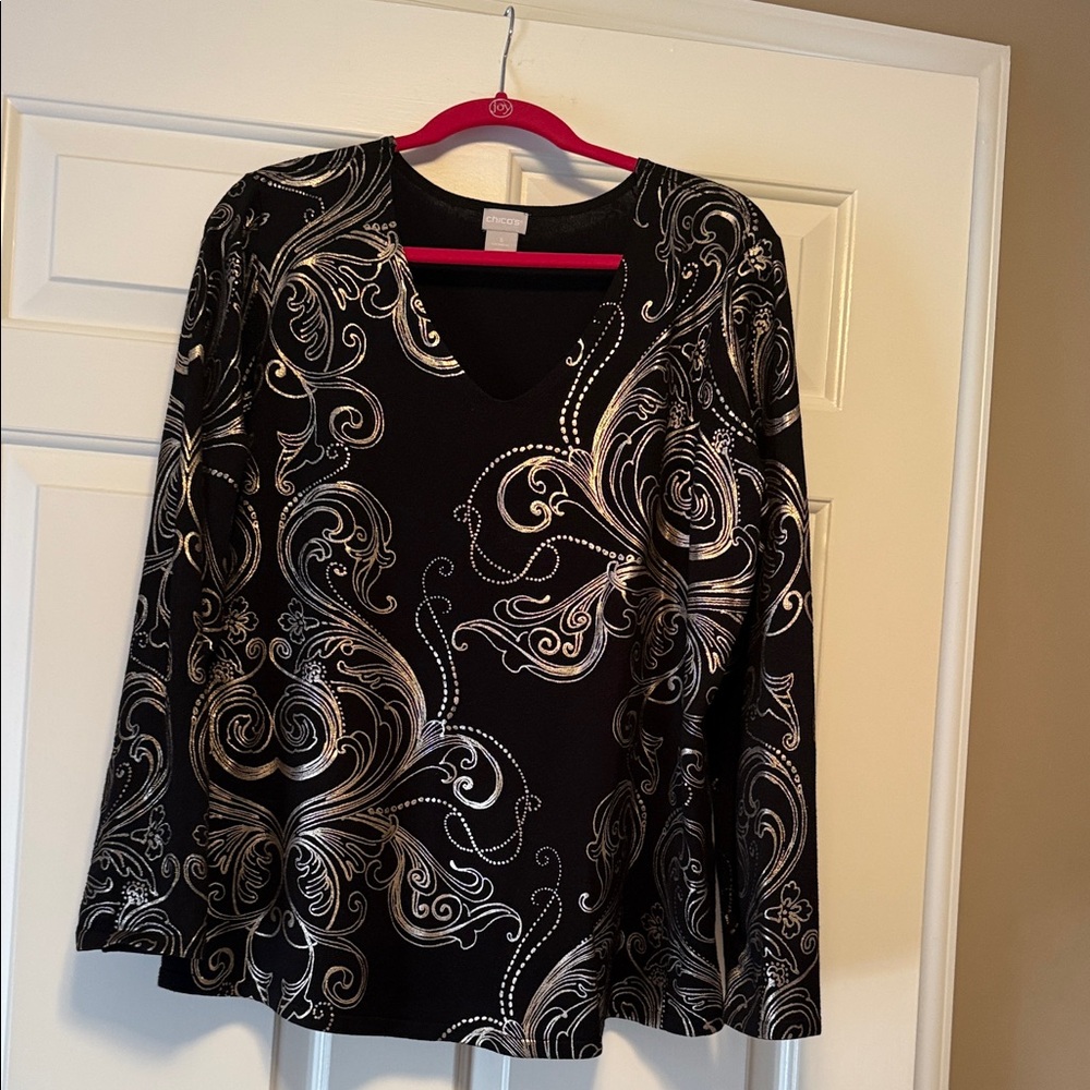 Black and Gold Swirl Pattern Top